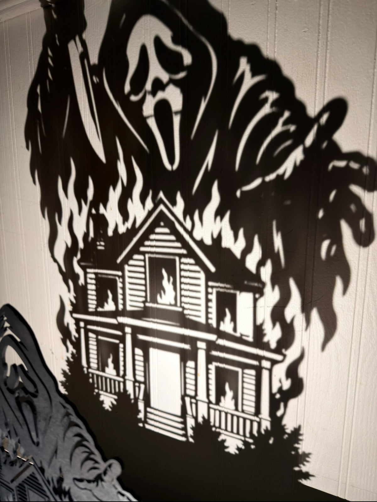 Scream decoration