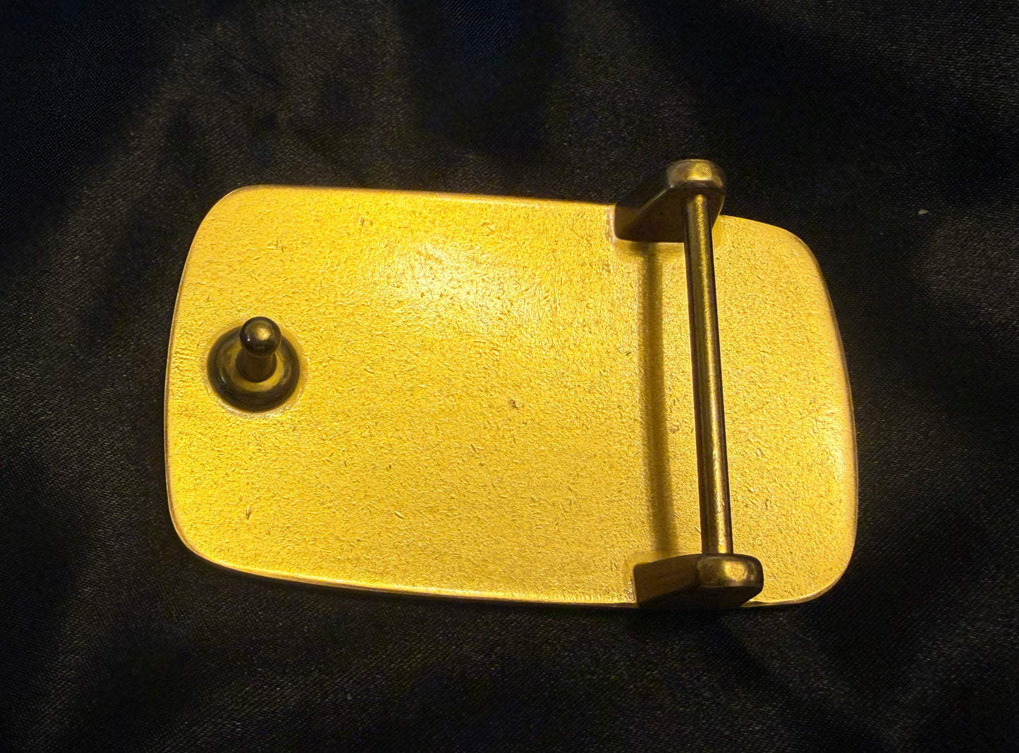 Alien belt buckle